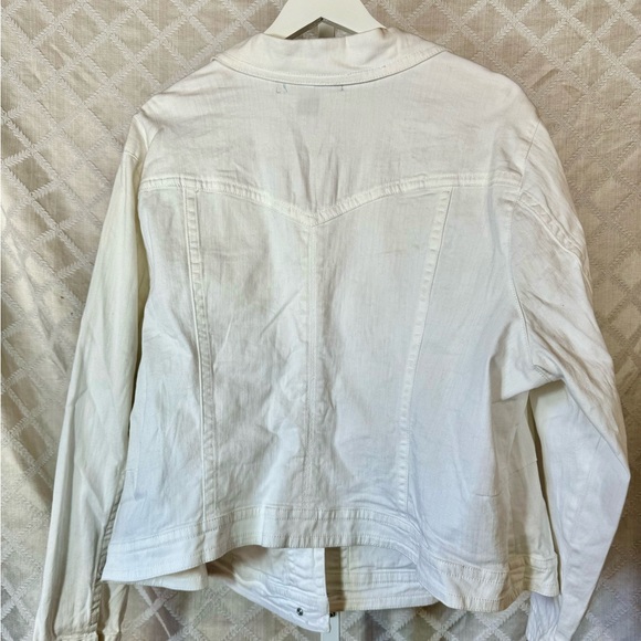 Lane Bryant Venezia White Stretch Crop Denim Jacket, 28 NWT - Picture 3 of 3